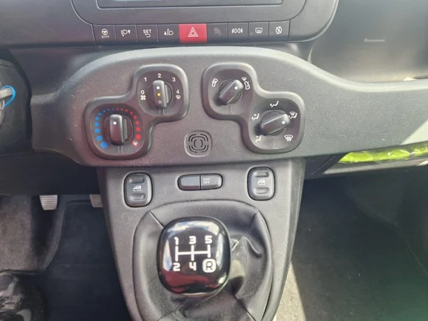 2017 FIAT PANDA
