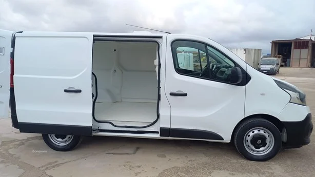 2018 RENAULT TRAFIC