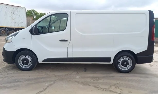 2018 RENAULT TRAFIC