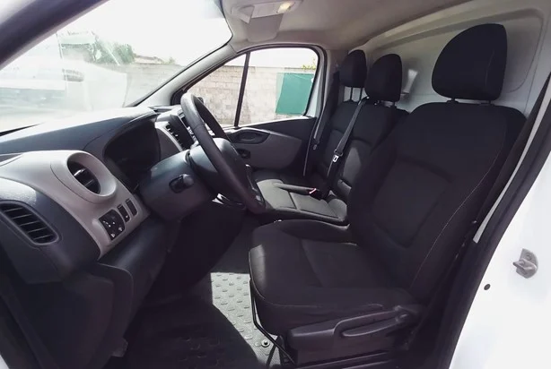 2018 RENAULT TRAFIC