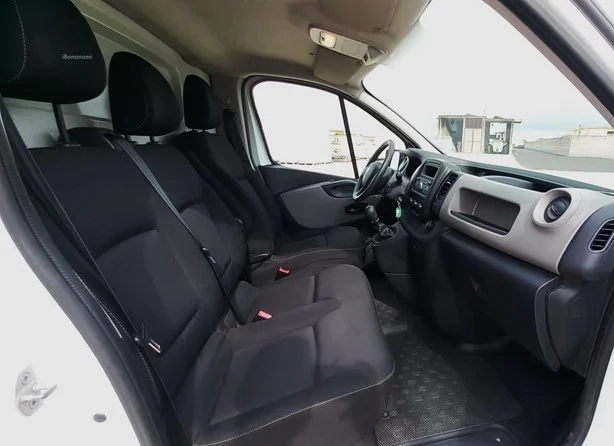 2018 RENAULT TRAFIC