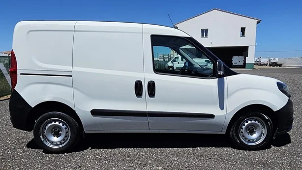 2022 FIAT DOBLO