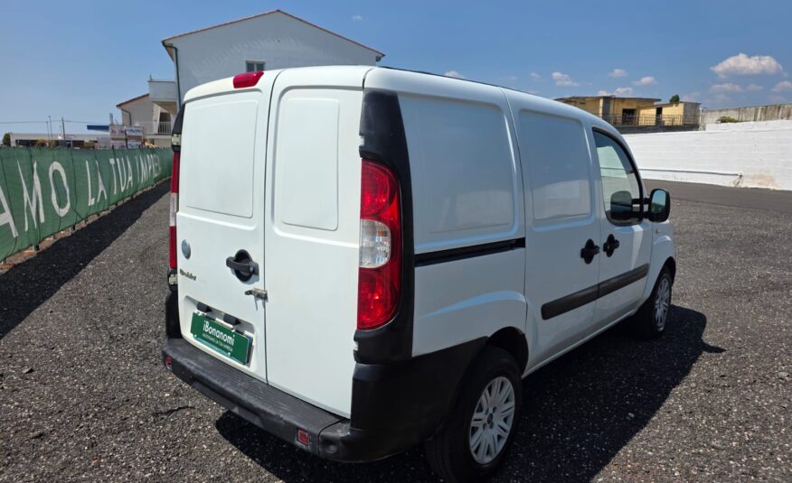 fiat-doblo-19-multijet-2006-esterni.jpg