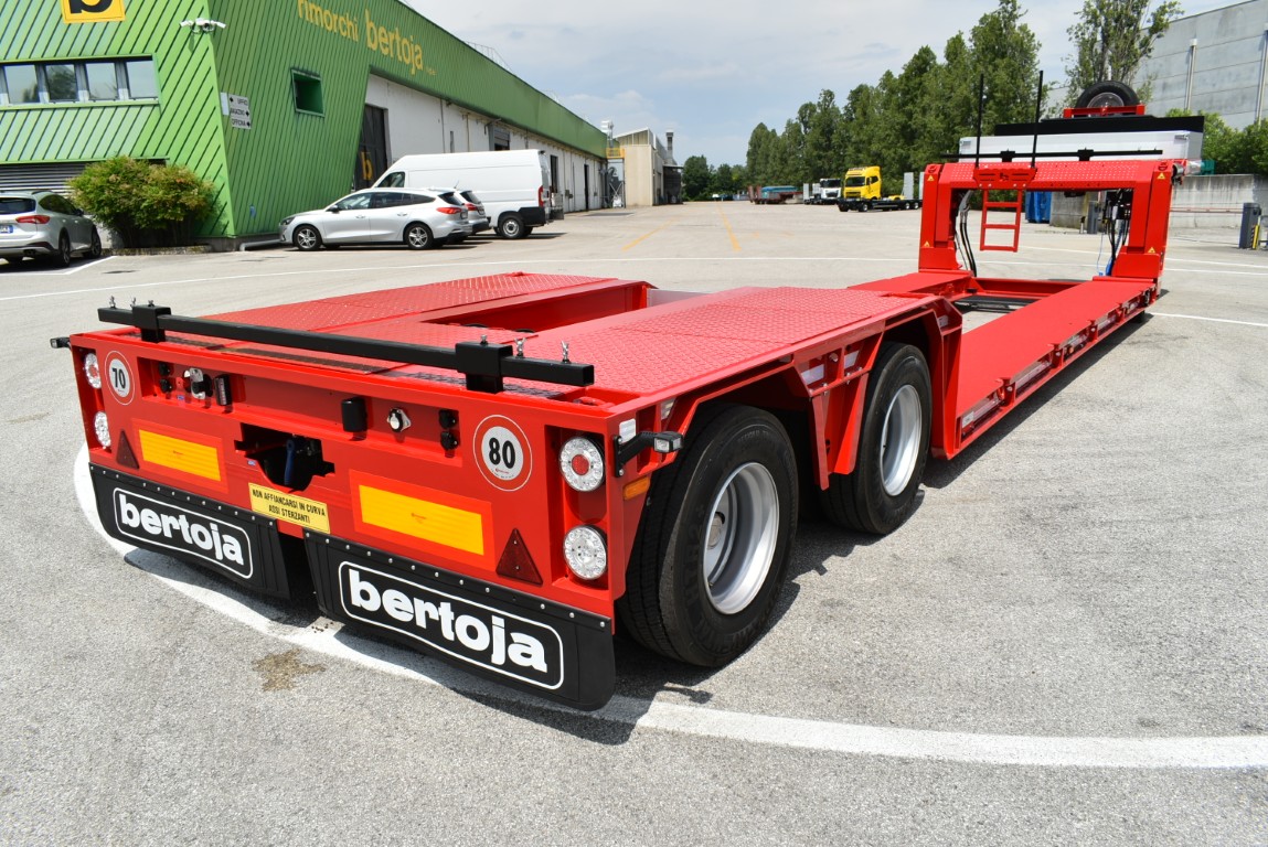 Semirimorchio Bertoja vasca