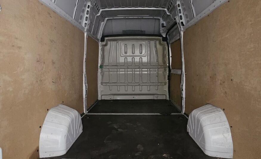 fiat-ducato-l4-h3-2017-interni.jpg