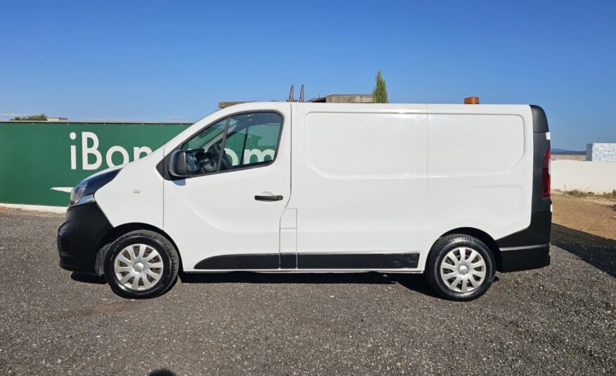 Opel Vivaro officina mobile 2015 esterni