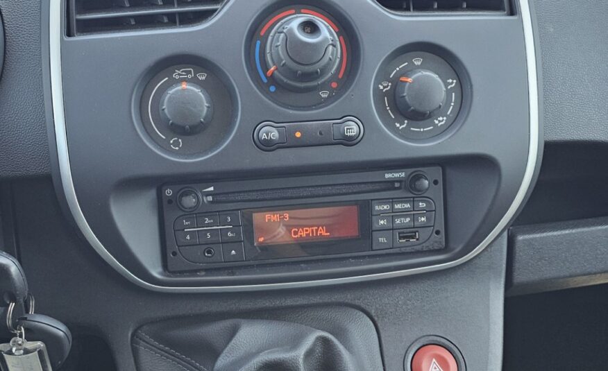 renault-kangoo-2020-interni.jpg