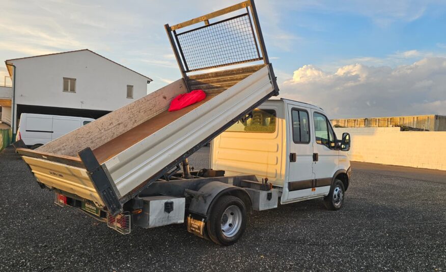 IvecoDaily7posti3.0 ribaltabiletrilaterale