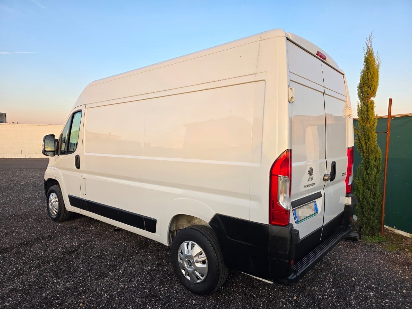 Peugeot Boxer L2 H2 2022 usato con 69.925 km certificati