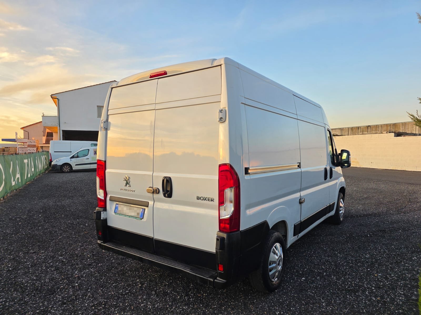Peugeot Boxer L2 H2 2022 usato con 69.925 km certificati