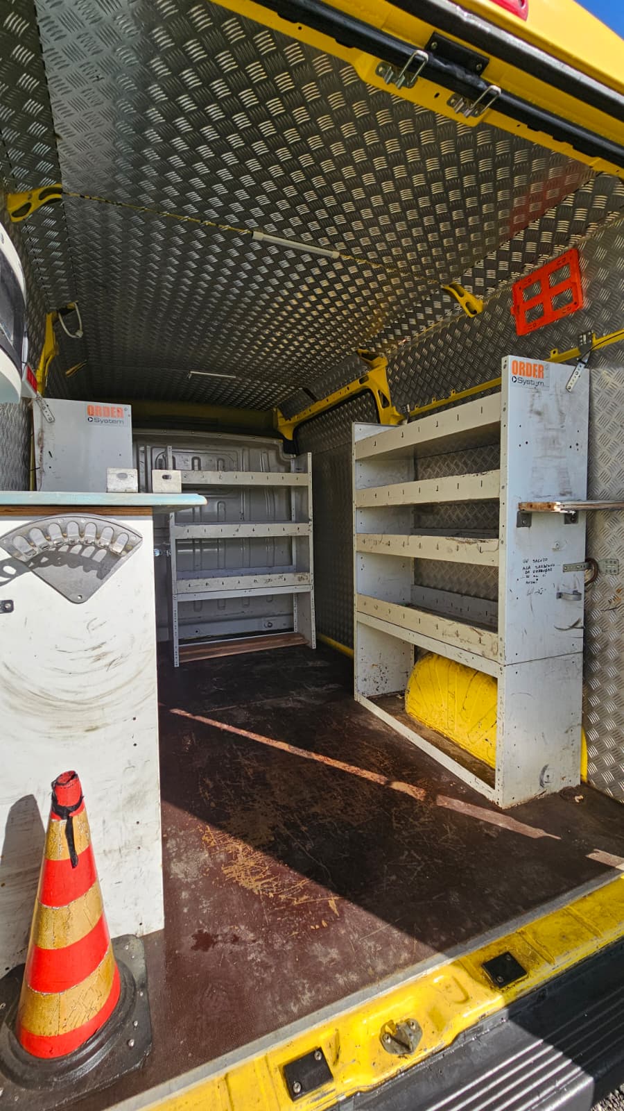 Fiat Ducato officina mobile usato L2 H2 con inverter e cassettiere