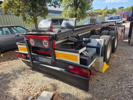 Rimorchio 3 assi Bartoletti per casse scarrabili usato in ottime condizioni