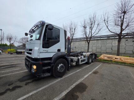 Iveco Stralis 420 scarrabile 3 assi Euro 5