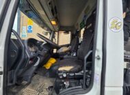 Autocarro Iveco Eurocargo 100E22 bianco con caricatore Icarbazzoli e polipo retrocabina