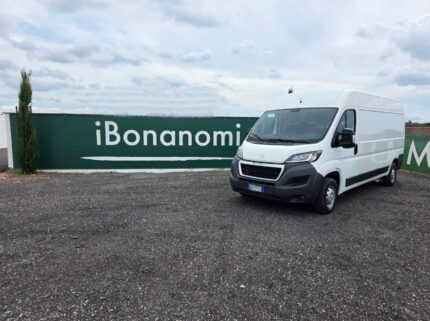Furgone Peugeot Boxer L3H2 bianco tetto alto passo lungo usato
