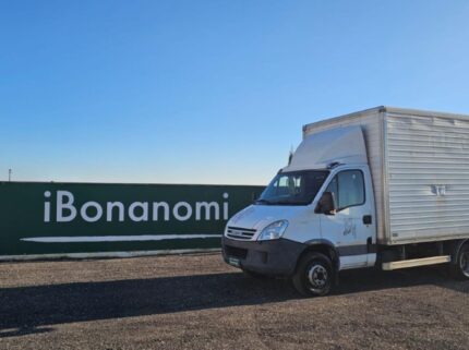 Furgone Iveco Daily 65C15 bianco con cassa in alluminio e sponda posteriore Anteo