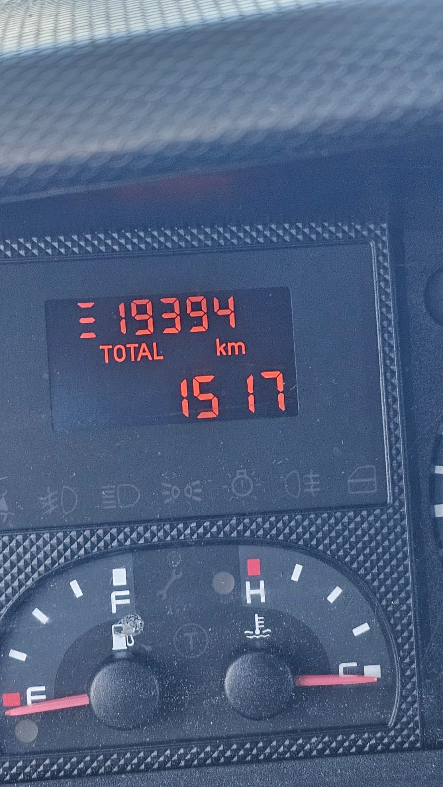 Furgone Iveco Daily 65C15 bianco con cassa in alluminio e sponda posteriore Anteo