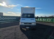 Furgone Iveco Daily 60C14 bianco con cassa gran volume 6 metri e sponda idraulica