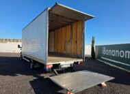 Furgone Iveco Daily 60C14 bianco con cassa gran volume 6 metri e sponda idraulica