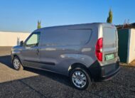 Furgone Fiat Doblò Maxi bianco a metano versione passo lungo