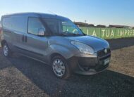 Furgone Fiat Doblò Maxi bianco a metano versione passo lungo