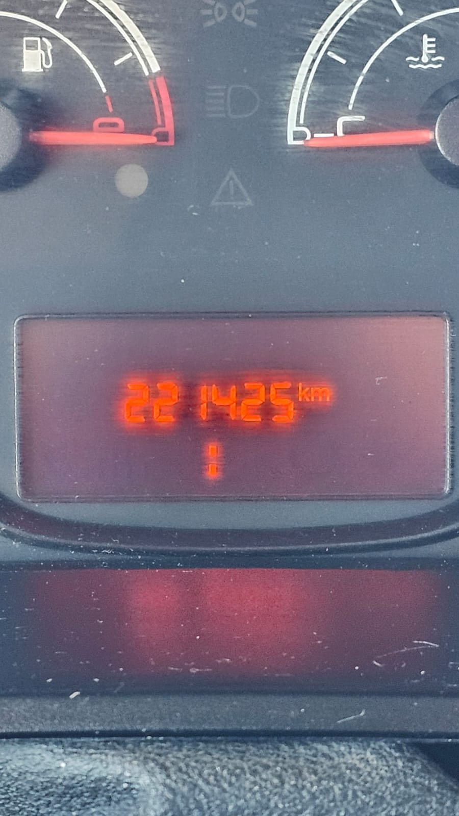 Furgone Fiat Doblò Maxi bianco a metano versione passo lungo