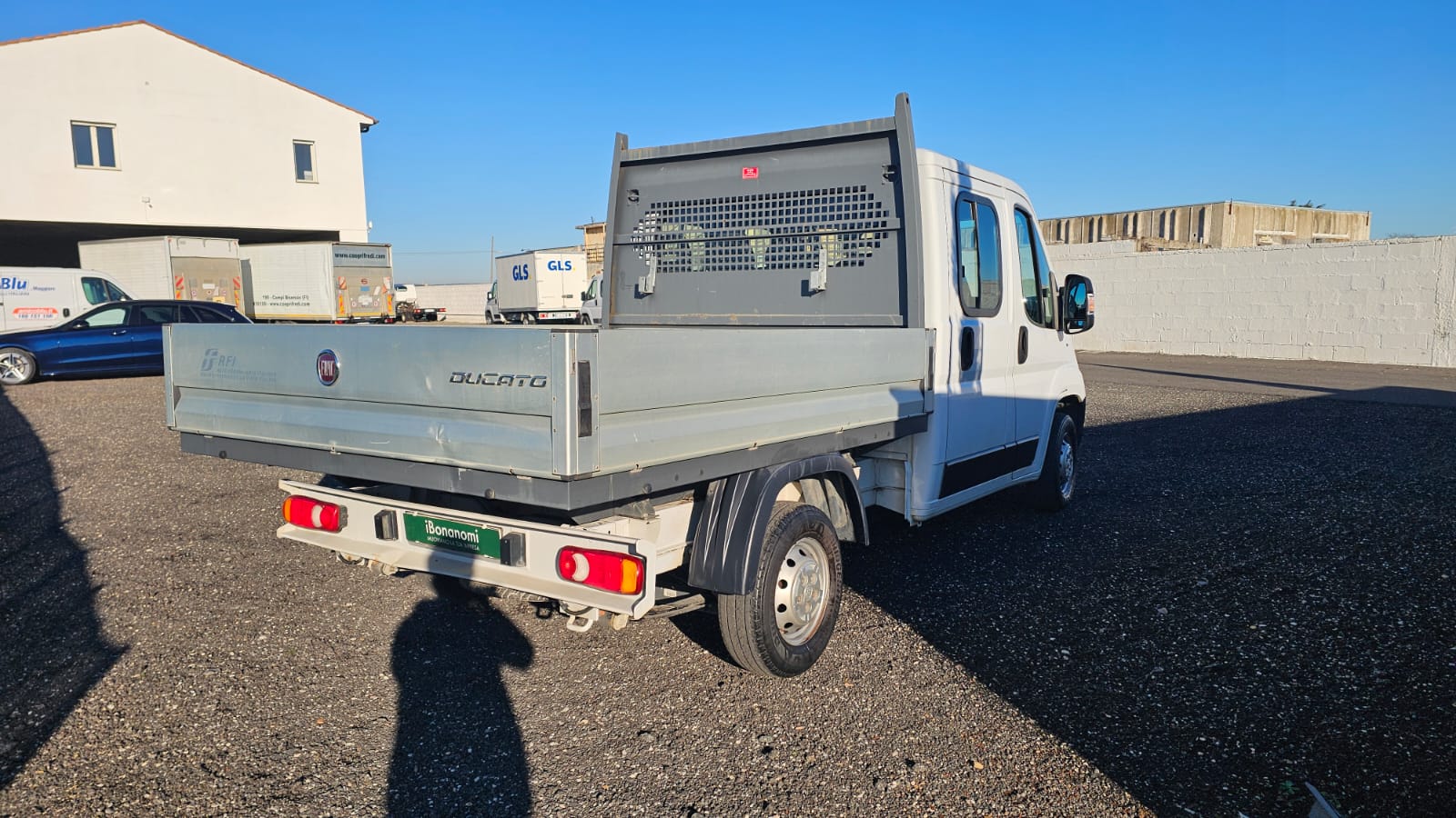 Fiat Ducato doppia cabina bianco 7 posti con cassone fisso e sponde alluminio