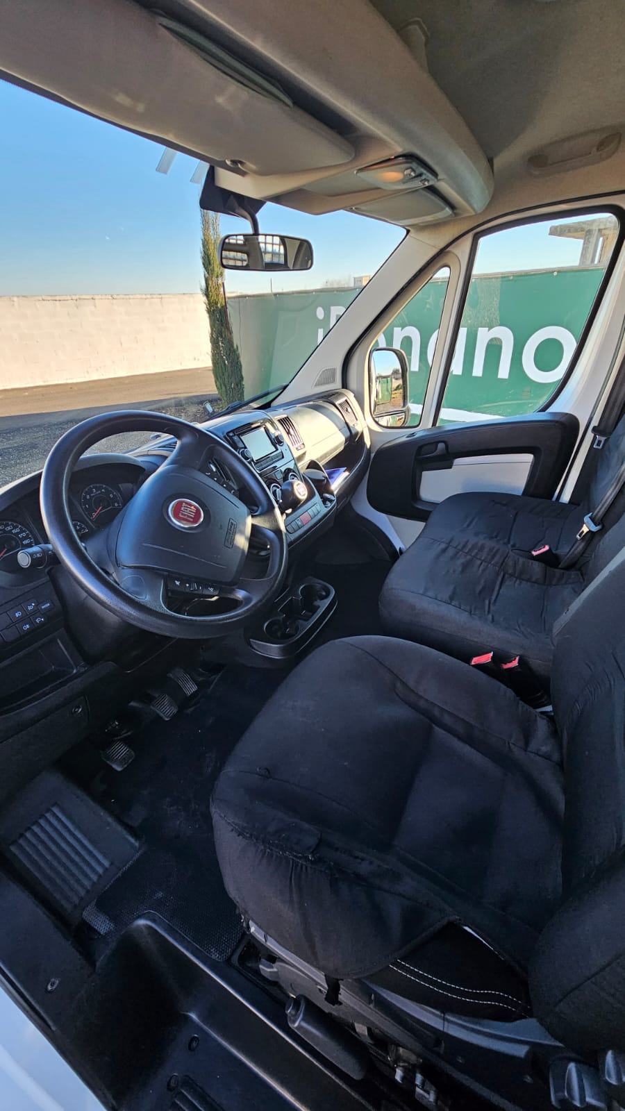 Fiat Ducato doppia cabina bianco 7 posti con cassone fisso e sponde alluminio