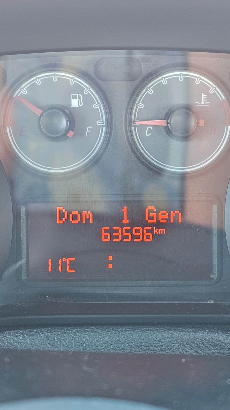 Fiat Punto autocarro bianca omologata N1 con 4 posti a sedere