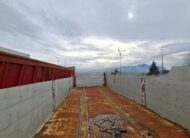 Rimorchio Cardi 2 assi con sponde in alluminio e freni a disco