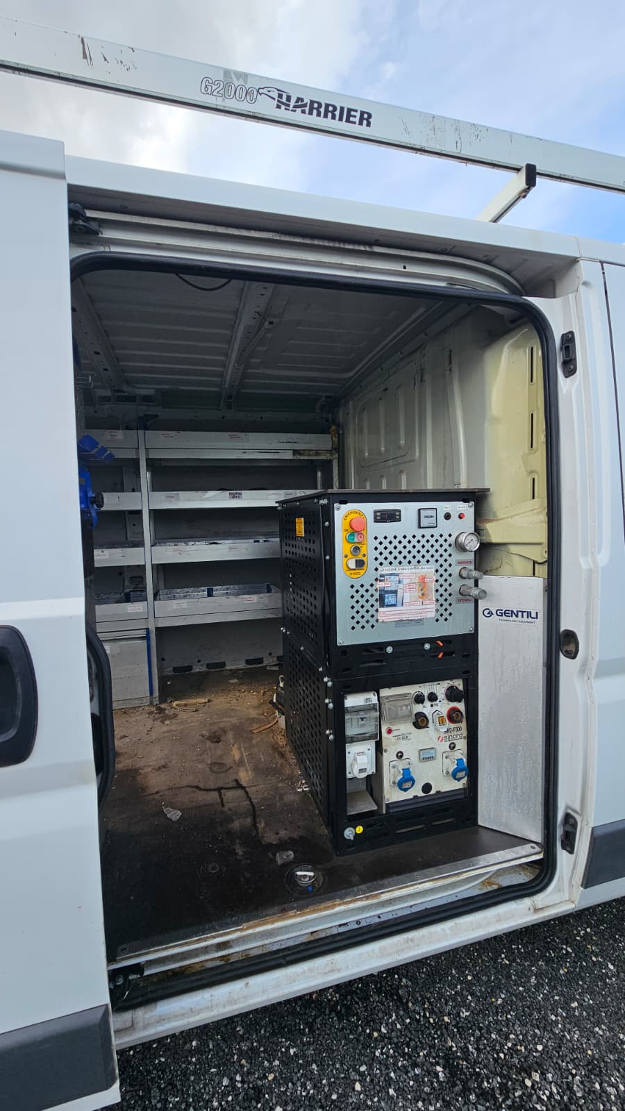 Fiat Ducato officina mobile omologato con portapacchi in alluminio