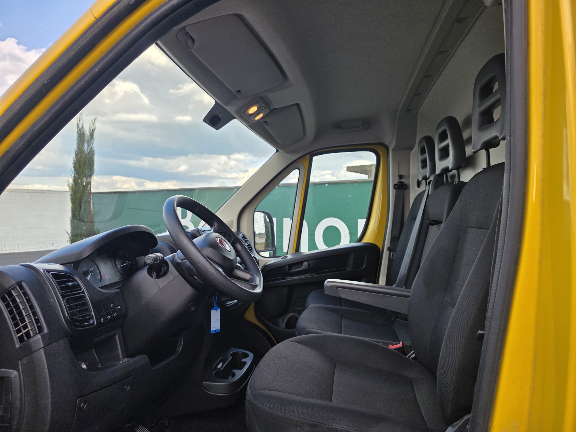 Fiat Ducato L2H2 usato giallo furgone tetto alto 2022