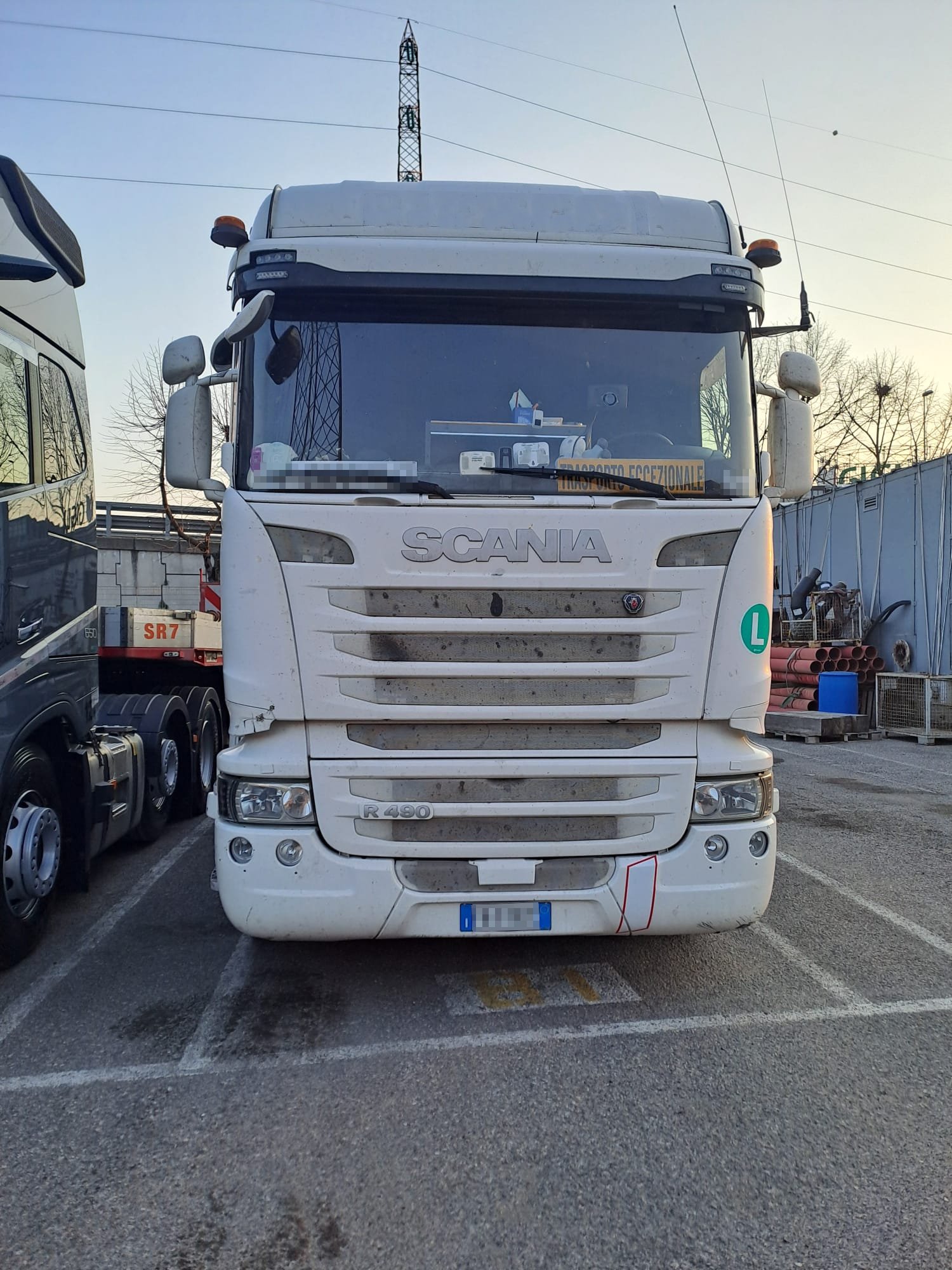 Trattore Scania 490CV Euro 6 usato cabina letto bianco