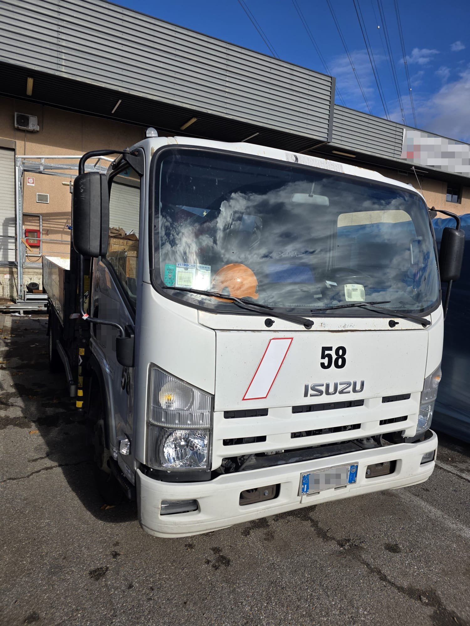 Isuzu P75 gru retrocabina 4 sfili usato